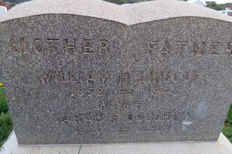 Henry and Minnie Heyer monument