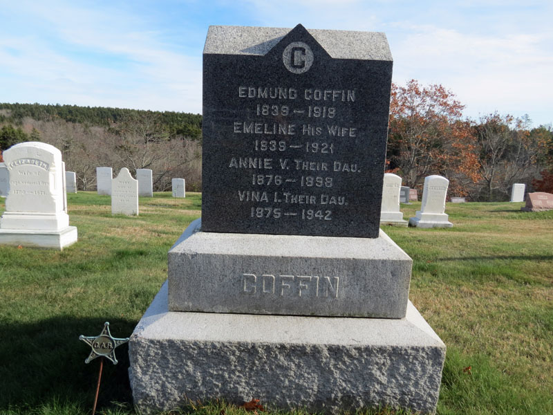 George W. Dyer monument